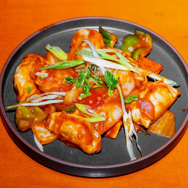 CHICKEN CHILI MOMO.