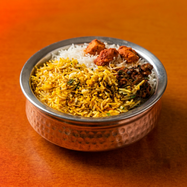 CHICKEN BIRIYANI.
